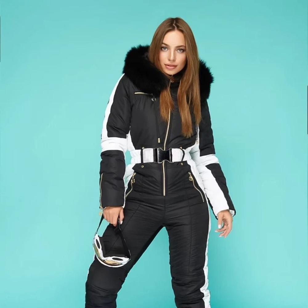 Ski suit with removable faux fur trim